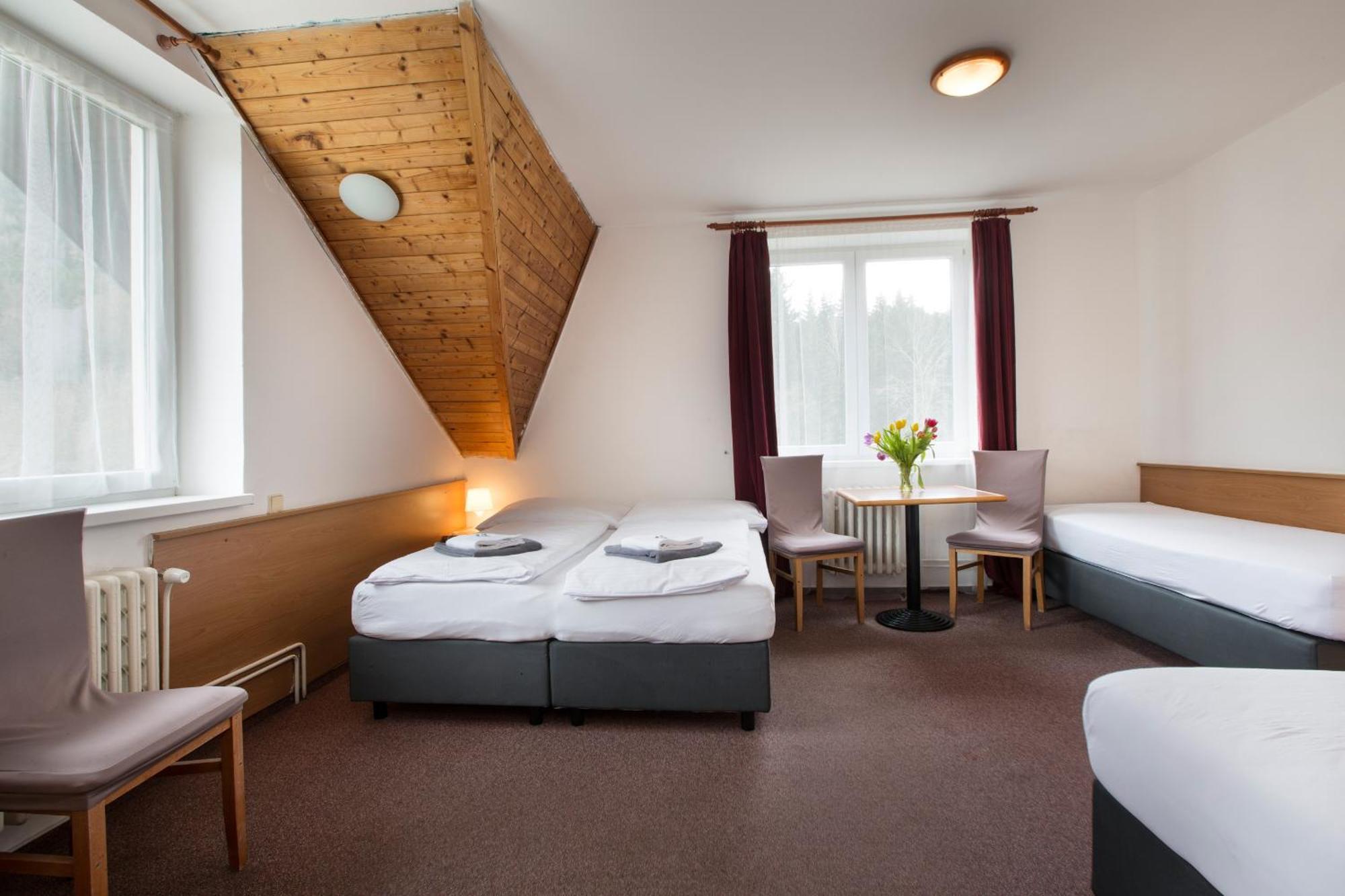 Hotel Harrachov Inn エクステリア 写真
